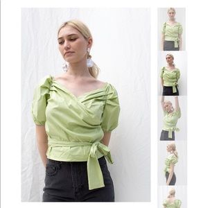 Do+Be light green top